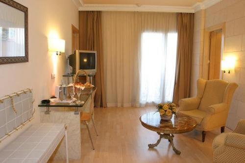 Gran Hotel Jovellanos 기욘 객실 사진